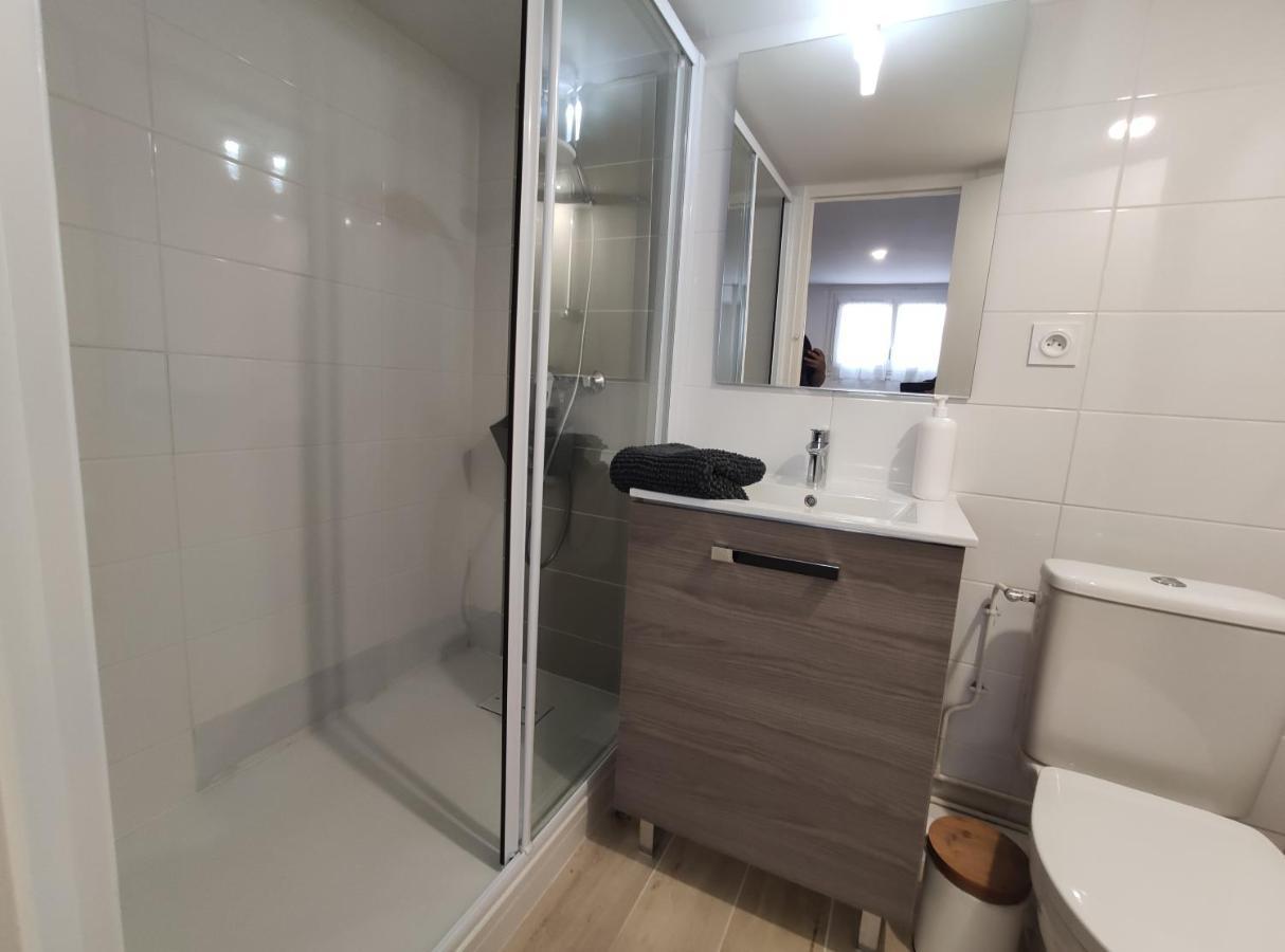 Charmant T2 Proche Plage Avec Terrasse Privative Royan Exterior photo